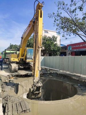 Starke Ausgrabungsleistung Ausgrabungsmaschine Schiebearm SH240 für die U-Bahn Jacking Tunnel 24T mit Zubehör
